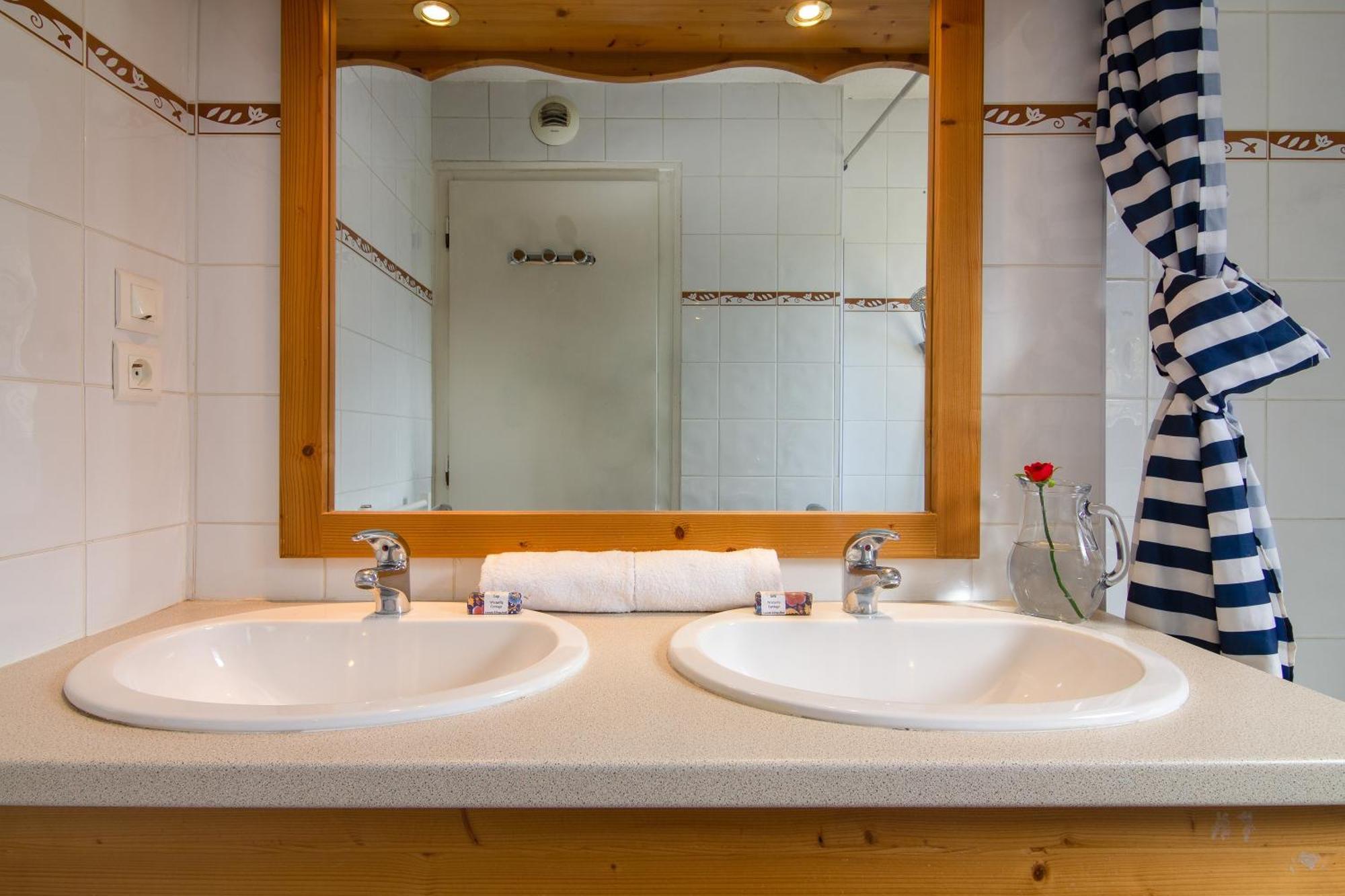 Appartement Anaite 15 - Happy Rentals Лез-Уш Экстерьер фото